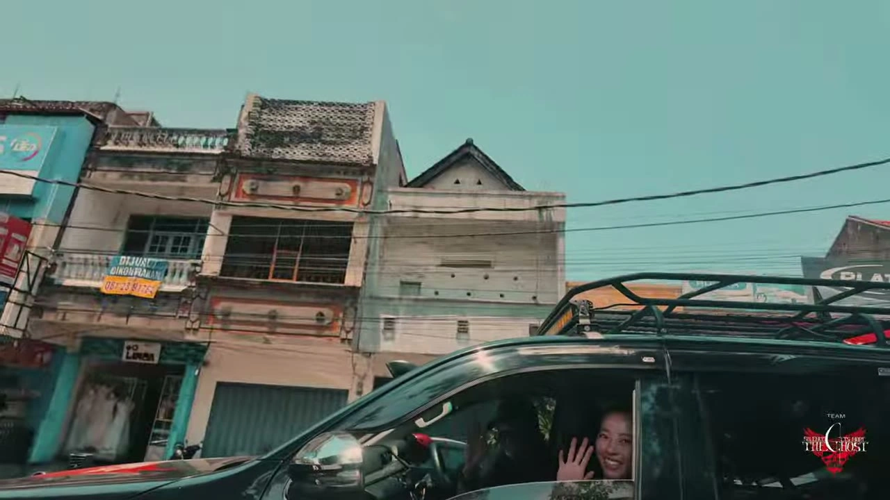 THE GHOST の HILUX（サポートカー・手を振る）｜2026年1月 バリ島ハーレーツーリング — TEAM THE GHOST West Bali