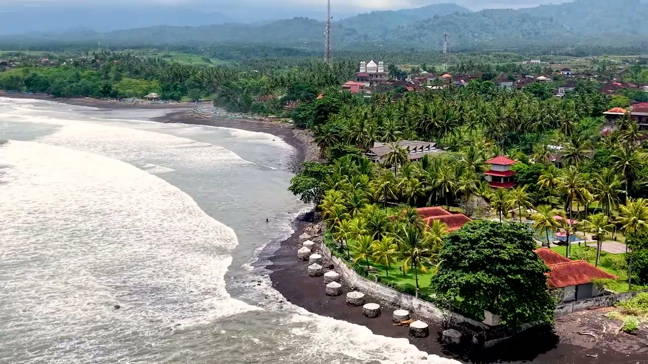 崖の上のカフェ・海の景色｜2026年3月 バリ島ハーレーツーリング — TEAM THE GHOST West Bali