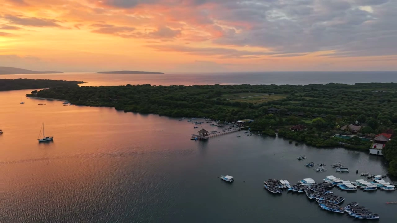 夕日のマングローブ湾（絶景・ボート）｜2026年5月 バリ島ハーレーツーリング — TEAM THE GHOST West Bali